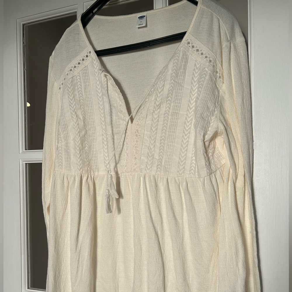 Old Navy Cream long sleeved top